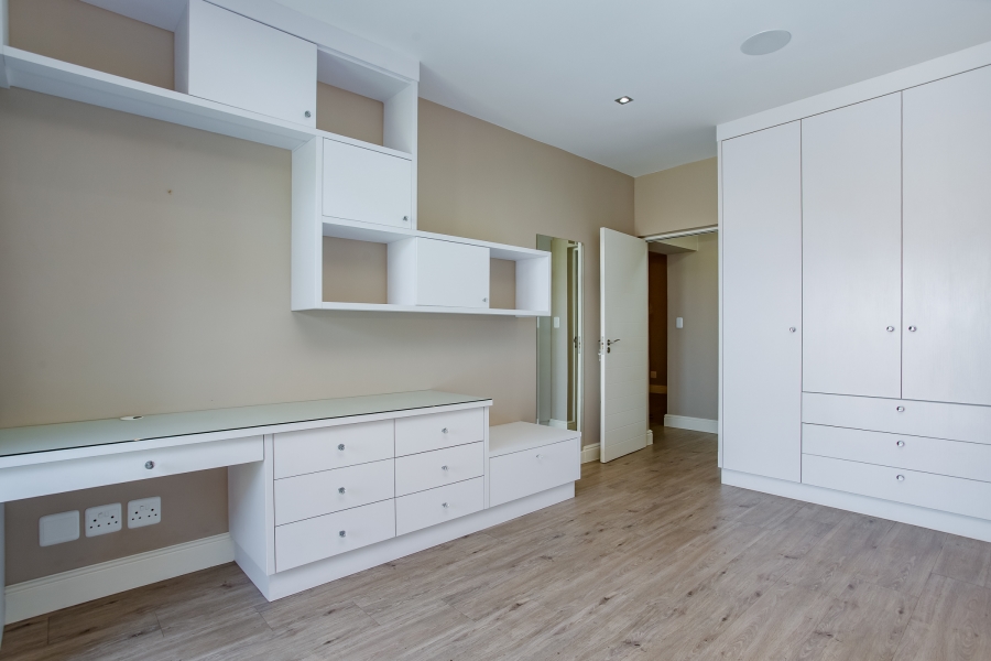 4 Bedroom Property for Sale in Courtrai Western Cape